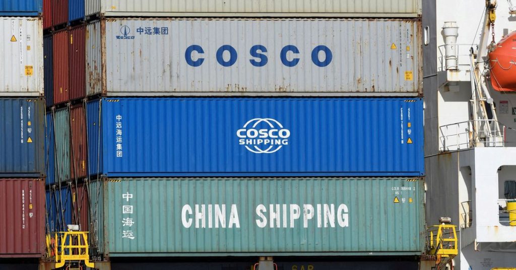 Deutsche Zustimmung zu Chinas COSCO-Anteil am Hamburger Hafen löst Protest aus