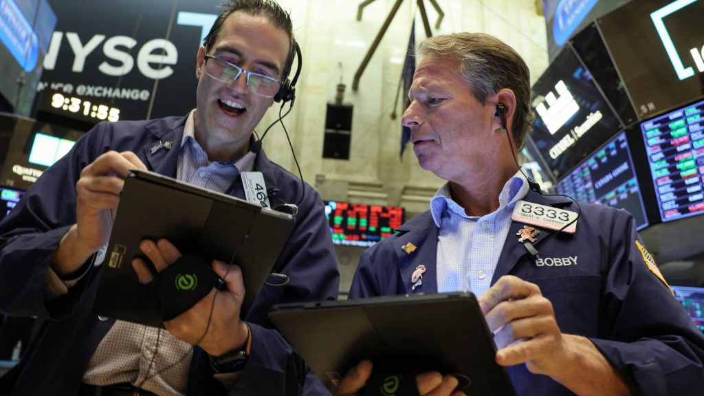 Die Aktien machten nach einer zweitägigen Rally an der Wall Street einige Gewinne wieder rückgängig, und der Dow fiel um 150 Punkte
