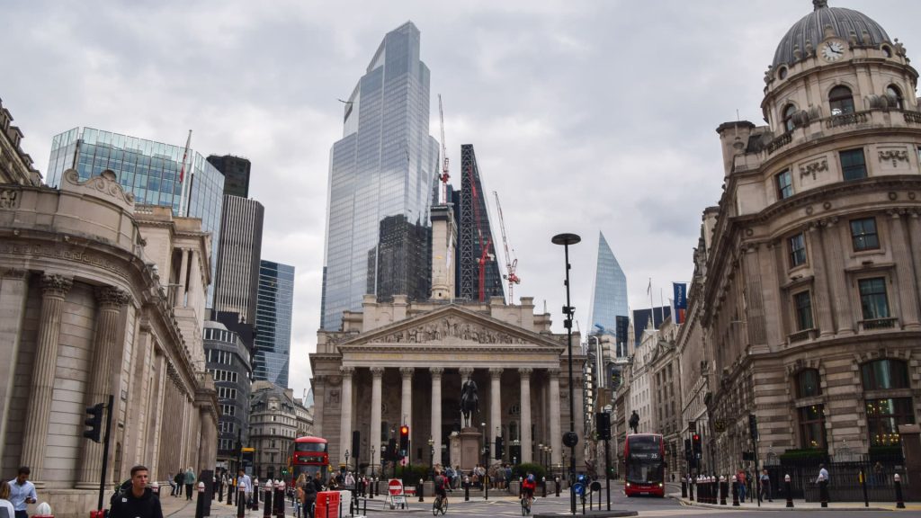 Die Bank of England interveniert erneut an den Anleihemärkten und warnt vor „wesentlichen Risiken“ für die britische Finanzstabilität