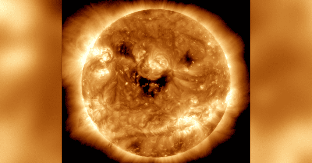 Die NASA hat ein Foto von einem riesigen Weltraumkürbis gemacht.  Das ist die Wissenschaft hinter der „lächelnden“ Sonne.