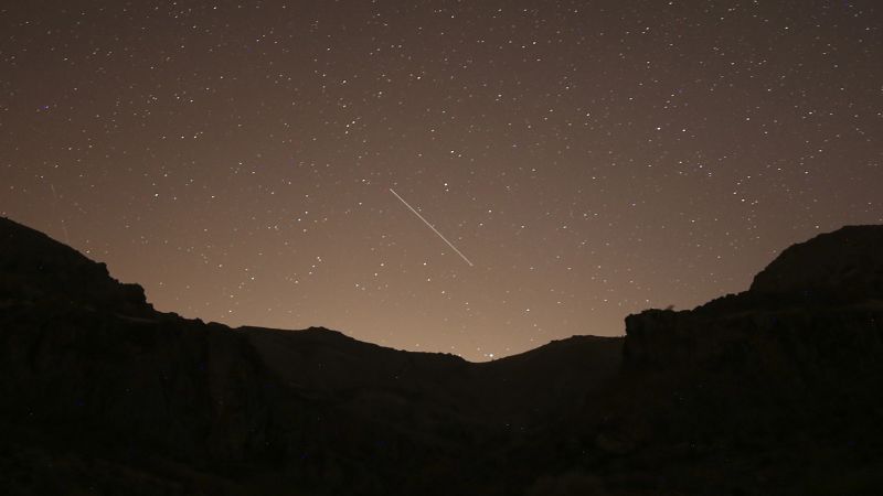 Leoniden-Meteor: Schnelle, helle Meteore erhellen den Nachthimmel