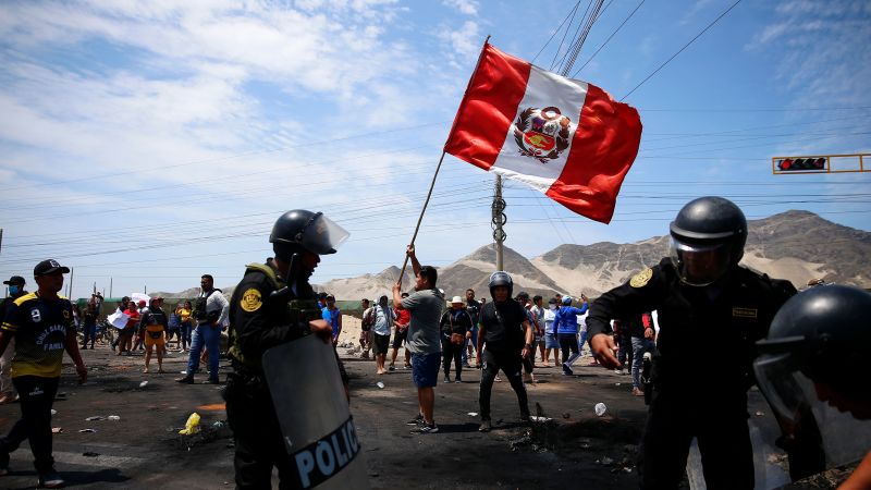 Während die öffentliche Wut zunimmt, lehnen die peruanischen Gesetzgeber die Reform ab, die erforderlich ist, um vorgezogene Neuwahlen auszulösen